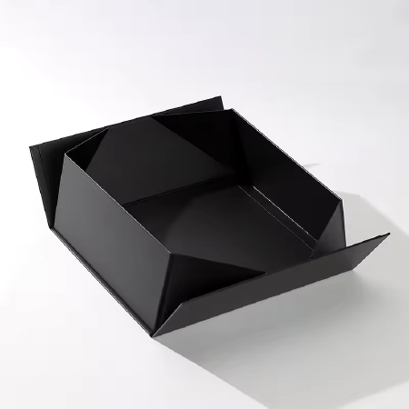 Custom Luxury Magnetic Foldable Boxes
